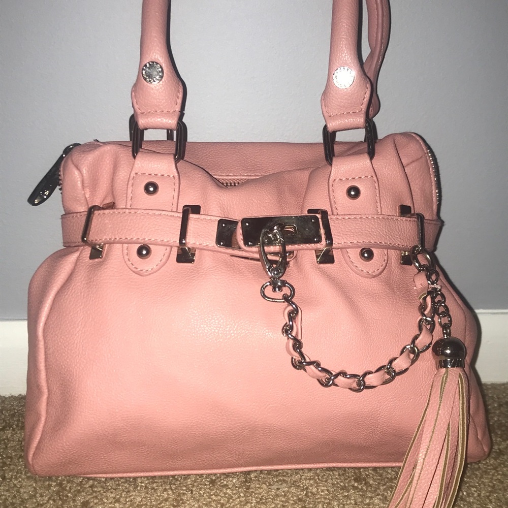 Sale!!!! 👜Steve Madden Pink Tassel & Chain Bag